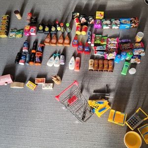 Mini Brands / Shopkins Littles